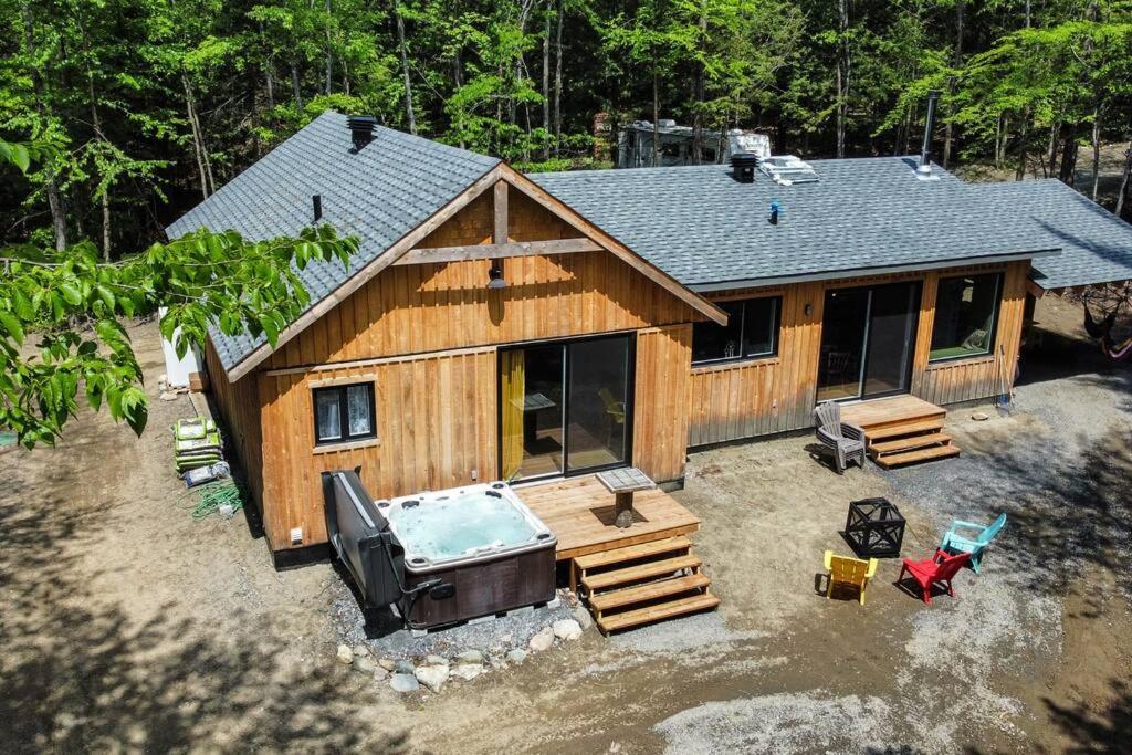 Chalet Deschamps- Spa- Chien Accepte- Nature- Estrie Mansonville Exterior foto